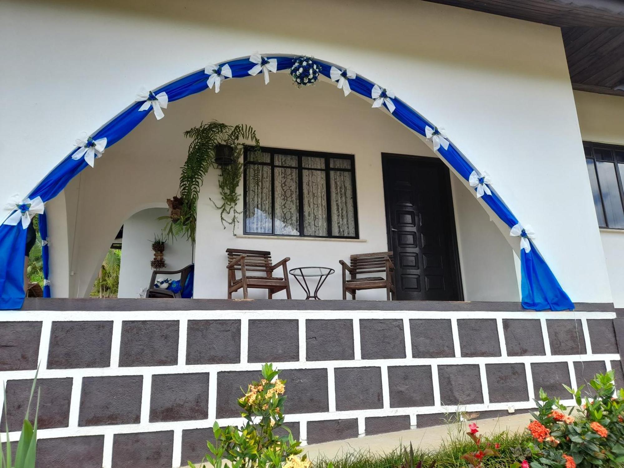 Casa Oma Loni Holiday home *